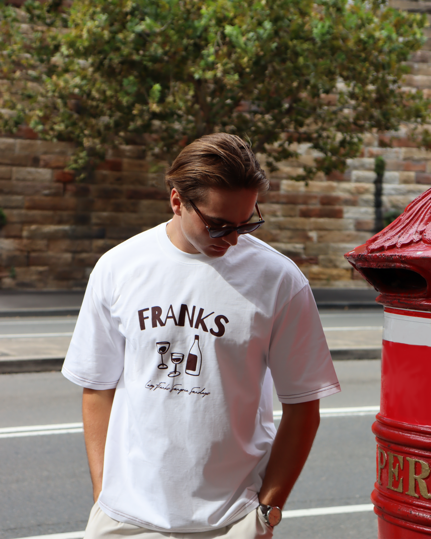THE SUNDAY T-SHIRT